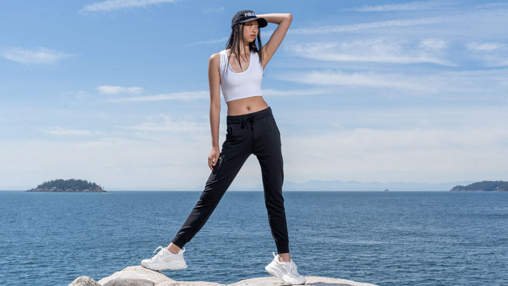Black Jogger white crop top outfit